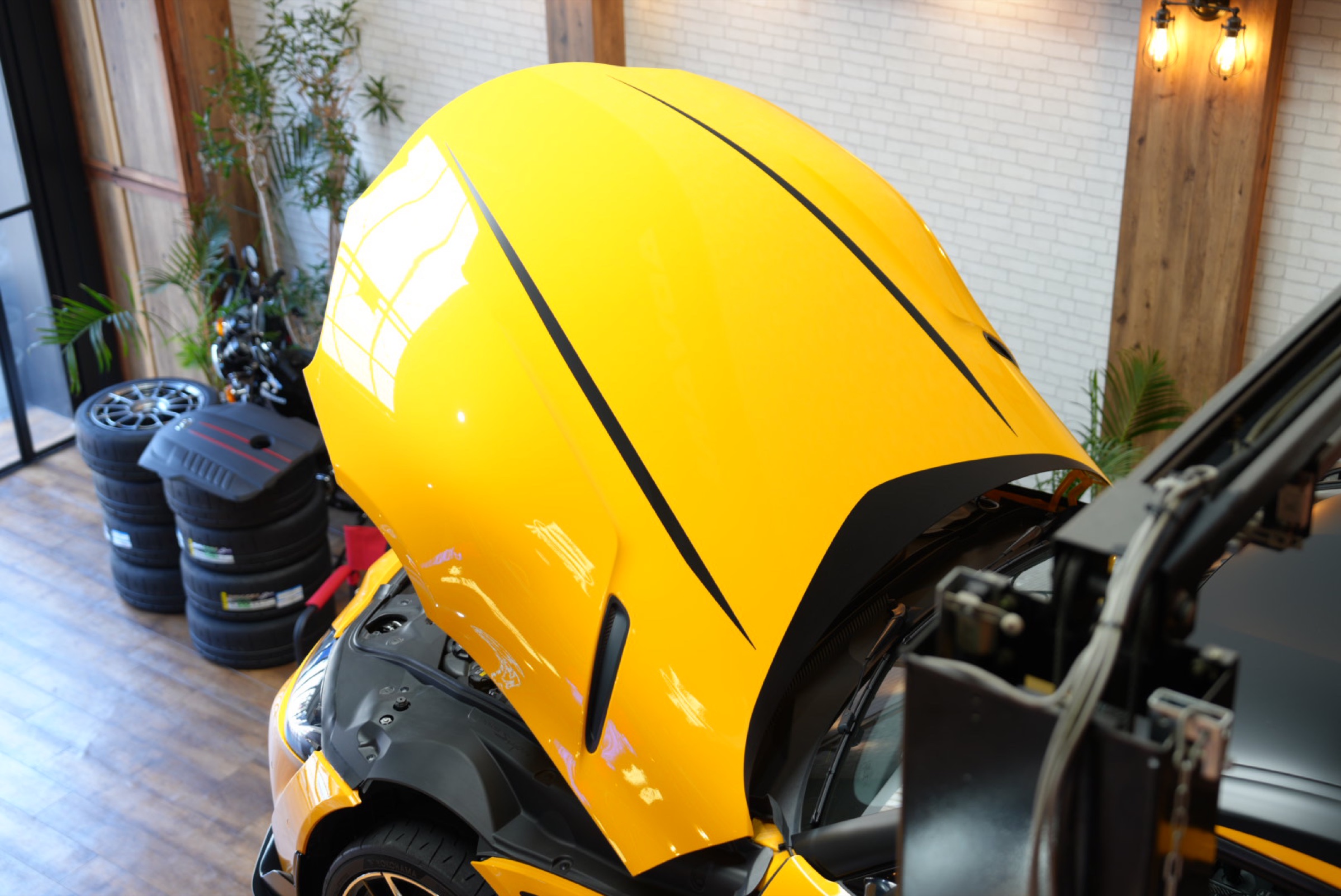 GR SUPRA BONNET LINE 施工写真 2