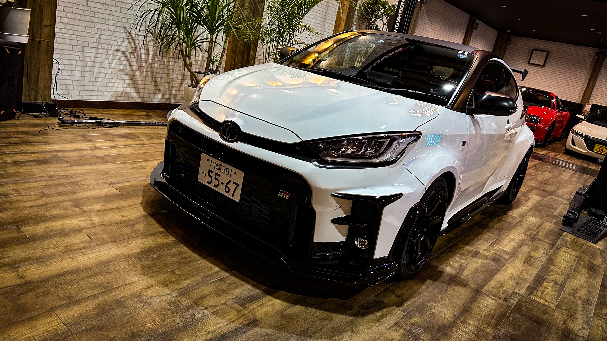 GR YARIS BLACK DIVIDE 施工写真 4