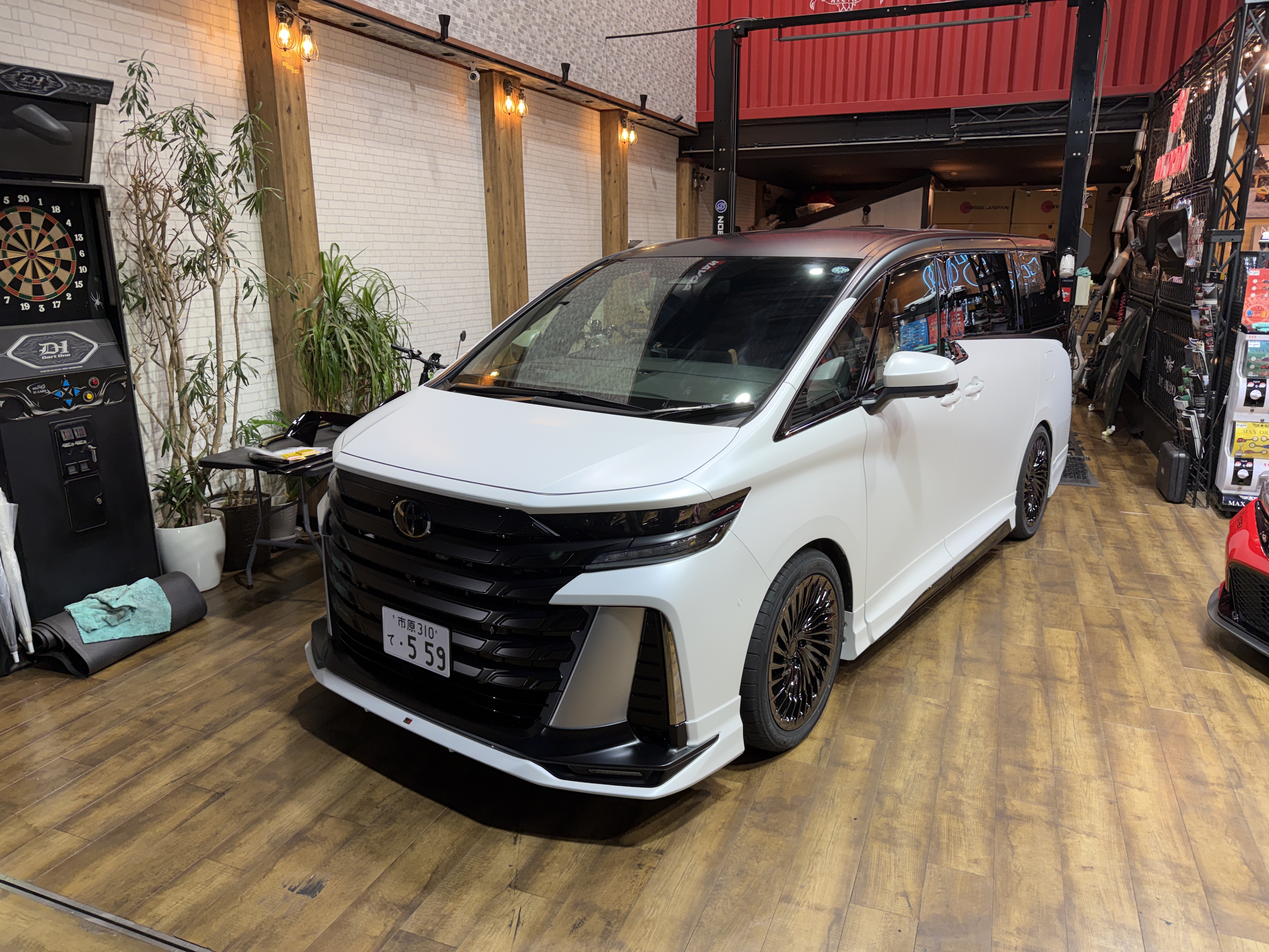 TOYOTA ALPHARD / VELLFIRE BLACK DIVIDE 施工写真